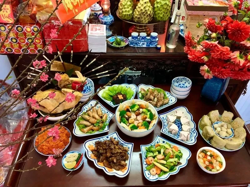 Tết Nguyên Đán (Việt Nam): Hương Vị Tết Cổ Truyền