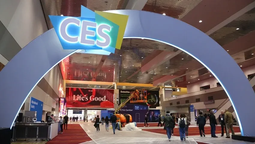 CES (Consumer Electronics Show) (Las Vegas, Mỹ)