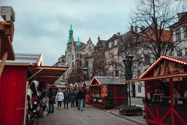 Chợ Giáng Sinh Tivoli Gardens (Copenhagen, Đan Mạch)
