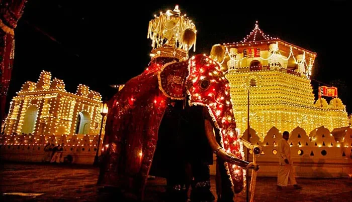 Kandy Esala Perahera – Lễ hội Răng Phật linh thiêng